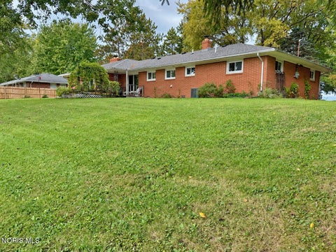 Tiny photo for 23136 W Curtice E And W Road, Curtice, OH 43412 (MLS # 10014827)