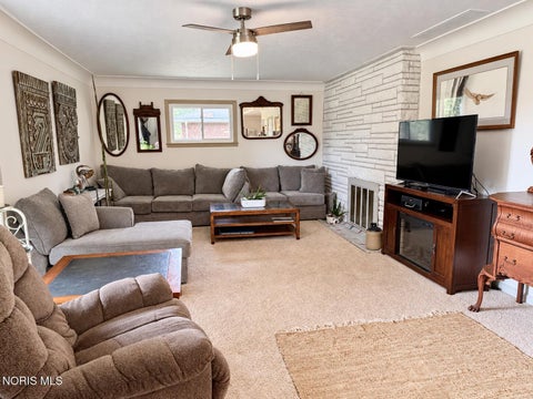 Tiny photo for 23136 W Curtice E And W Road, Curtice, OH 43412 (MLS # 10014827)