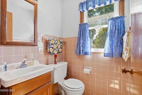 Tiny photo for 216 Esther Lane, Findlay, OH 45840 (MLS # 10013163)