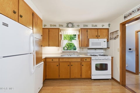 Tiny photo for 216 Esther Lane, Findlay, OH 45840 (MLS # 10013163)