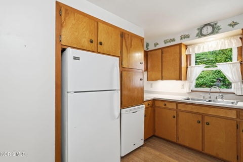 Tiny photo for 216 Esther Lane, Findlay, OH 45840 (MLS # 10013163)