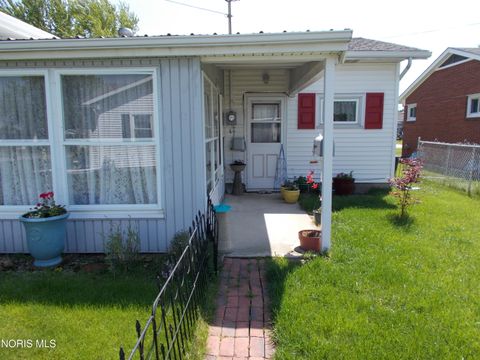 Tiny photo for 1111 Indiana Avenue, Napoleon, OH 43545 (MLS # 10007962)