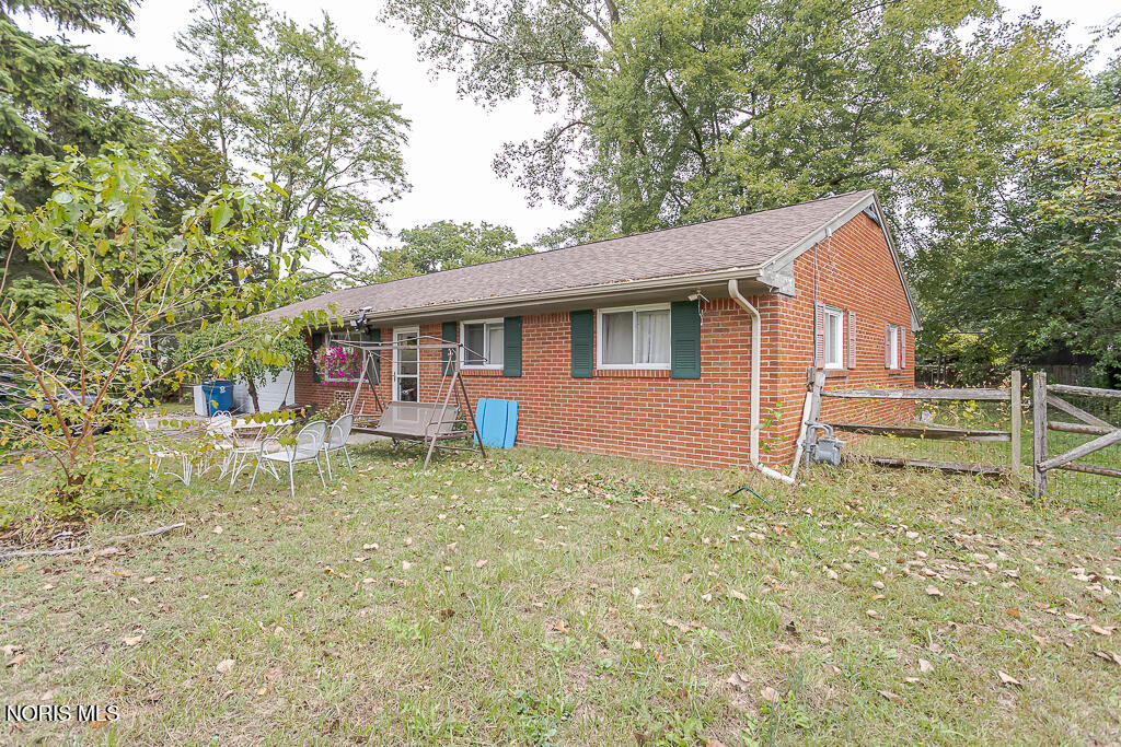 3232 Moffat Road