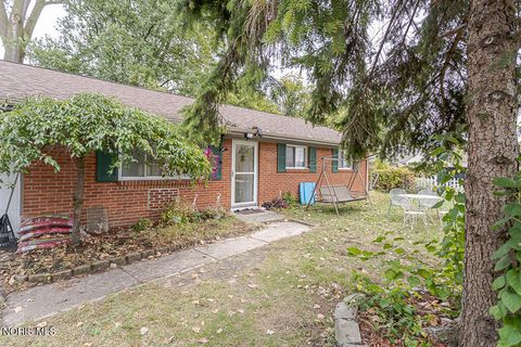 Tiny photo for 3232 Moffat Road, Toledo, OH 43615 (MLS # 10008207)