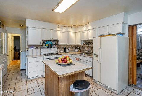 Tiny photo for 3232 Moffat Road, Toledo, OH 43615 (MLS # 10008207)