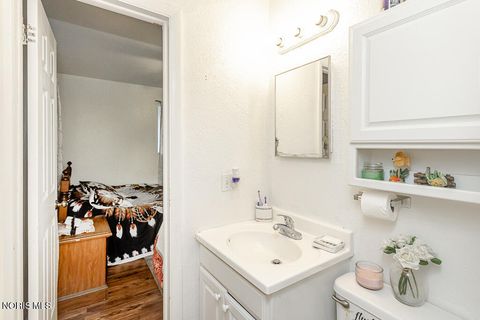 Tiny photo for 3232 Moffat Road, Toledo, OH 43615 (MLS # 10008207)