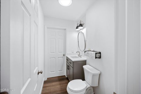 Tiny photo for 4525 Granville Court, Toledo, OH 43615 (MLS # 10007468)