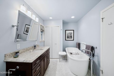 Tiny photo for 4525 Granville Court, Toledo, OH 43615 (MLS # 10007468)