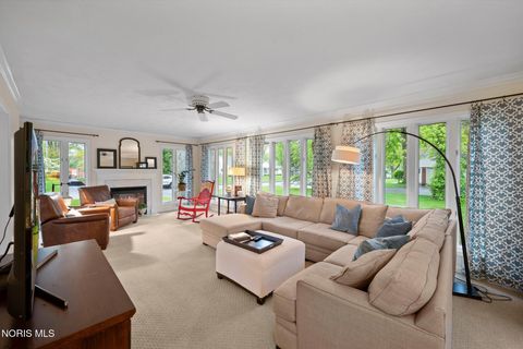 Tiny photo for 4525 Granville Court, Toledo, OH 43615 (MLS # 10007468)