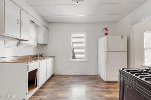 Tiny photo for 38 E Streicher Street, Toledo, OH 43608 (MLS # 10010192)