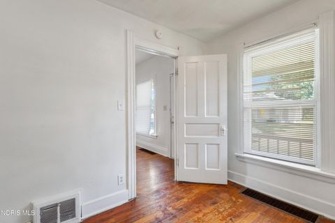 Tiny photo for 38 E Streicher Street, Toledo, OH 43608 (MLS # 10010192)