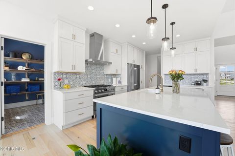 Tiny photo for 130 Barton Creek Drive, Perrysburg, OH 43551 (MLS # 10006694)