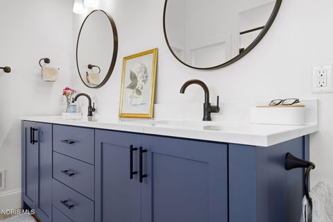 Tiny photo for 130 Barton Creek Drive, Perrysburg, OH 43551 (MLS # 10006694)