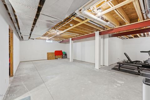 Tiny photo for 130 Barton Creek Drive, Perrysburg, OH 43551 (MLS # 10006694)