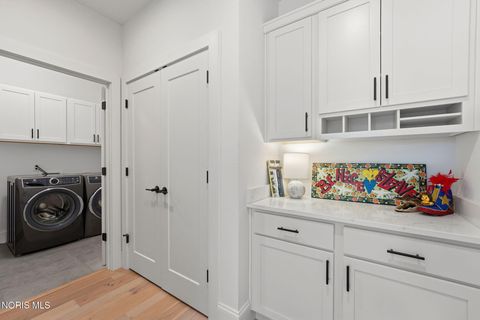 Tiny photo for 130 Barton Creek Drive, Perrysburg, OH 43551 (MLS # 10006694)