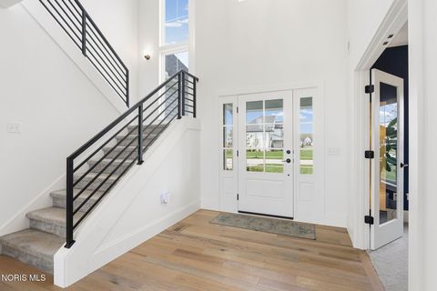 Tiny photo for 130 Barton Creek Drive, Perrysburg, OH 43551 (MLS # 10006694)