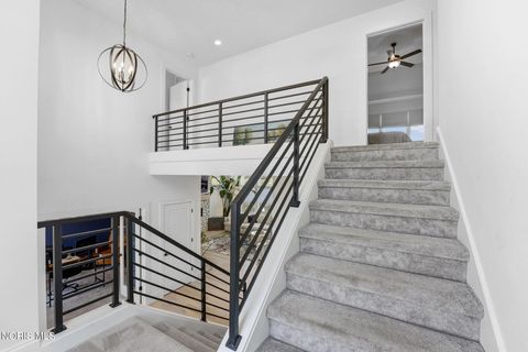 Tiny photo for 130 Barton Creek Drive, Perrysburg, OH 43551 (MLS # 10006694)