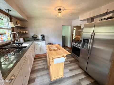 Tiny photo for 1031 N Cousino Road, Oregon, OH 43616 (MLS # 10012829)