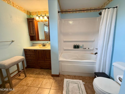 Tiny photo for 1031 N Cousino Road, Oregon, OH 43616 (MLS # 10012829)