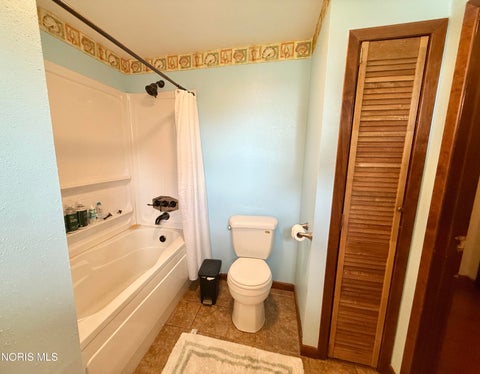 Tiny photo for 1031 N Cousino Road, Oregon, OH 43616 (MLS # 10012829)