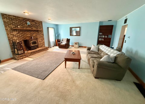 Tiny photo for 1031 N Cousino Road, Oregon, OH 43616 (MLS # 10012829)