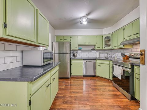 Tiny photo for 4735 Imperial Drive, Toledo, OH 43623 (MLS # 10004211)