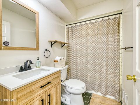 Tiny photo for 4735 Imperial Drive, Toledo, OH 43623 (MLS # 10004211)