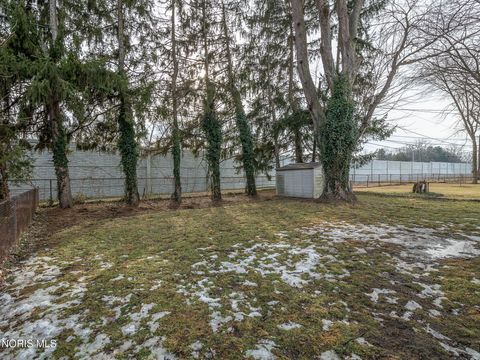 Tiny photo for 4735 Imperial Drive, Toledo, OH 43623 (MLS # 10004211)