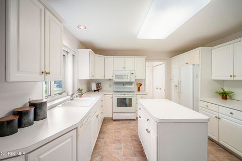 Tiny photo for 4813 Dressage Lane, Sylvania, OH 43560 (MLS # 10010807)