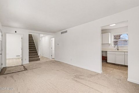 Tiny photo for 1204 Scott Street, Maumee, OH 43537 (MLS # 10005565)