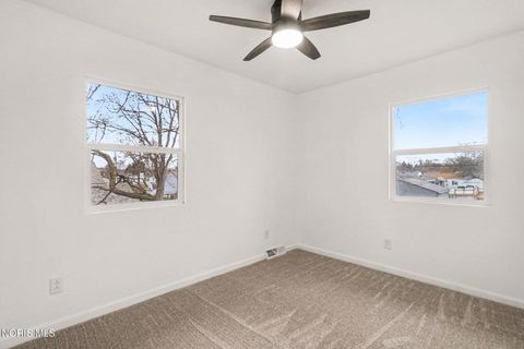 Tiny photo for 1204 Scott Street, Maumee, OH 43537 (MLS # 10005565)