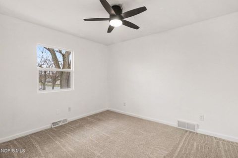 Tiny photo for 1204 Scott Street, Maumee, OH 43537 (MLS # 10005565)