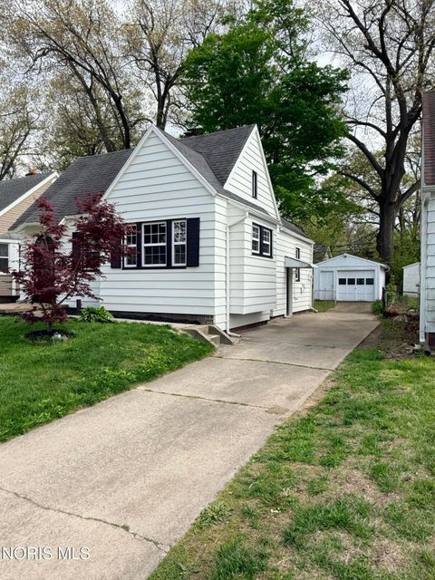 Tiny photo for 2133 Loxley Road, Toledo, OH 43613 (MLS # 10007553)