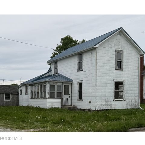 Photo of 147 W Brown Avenue, Carey, OH 43316 (MLS # 10006921)