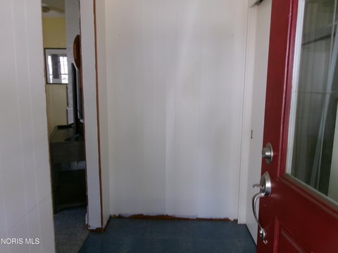 Tiny photo for 2545 Portsmouth Avenue, Toledo, OH 43613 (MLS # 10014449)