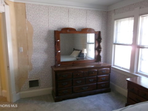 Tiny photo for 2545 Portsmouth Avenue, Toledo, OH 43613 (MLS # 10014449)