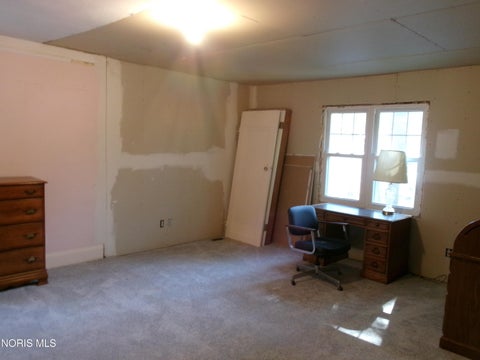 Tiny photo for 2545 Portsmouth Avenue, Toledo, OH 43613 (MLS # 10014449)