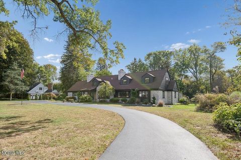 Tiny photo for 4545 Indian Road, Ottawa Hills, OH 43615 (MLS # 10006315)