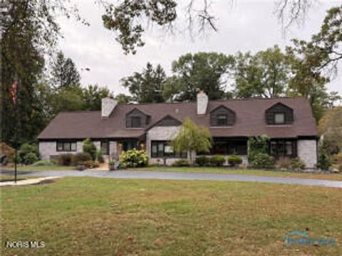 Tiny photo for 4545 Indian Road, Ottawa Hills, OH 43615 (MLS # 10006315)