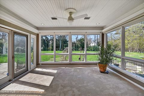 Tiny photo for 4545 Indian Road, Ottawa Hills, OH 43615 (MLS # 10006315)