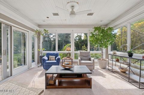 Tiny photo for 4545 Indian Road, Ottawa Hills, OH 43615 (MLS # 10006315)