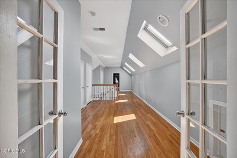 Tiny photo for 4545 Indian Road, Ottawa Hills, OH 43615 (MLS # 10006315)