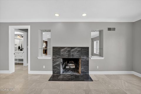 Tiny photo for 4545 Indian Road, Ottawa Hills, OH 43615 (MLS # 10006315)