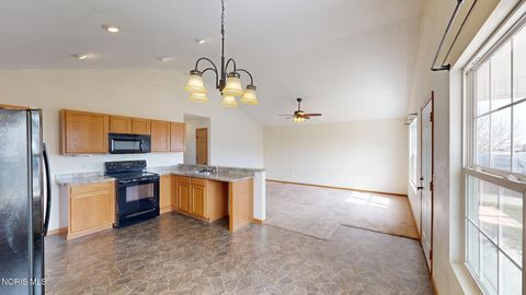 Tiny photo for 2105 Redbud Lane, Delta, OH 43515 (MLS # 10005550)