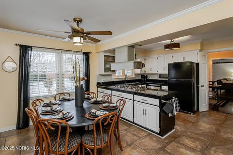 Tiny photo for 3628 Chesterton Drive, Toledo, OH 43615 (MLS # 10002635)