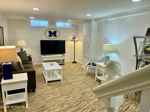 Tiny photo for 3628 Chesterton Drive, Toledo, OH 43615 (MLS # 10002635)