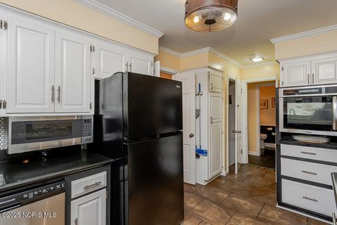 Tiny photo for 3628 Chesterton Drive, Toledo, OH 43615 (MLS # 10002635)