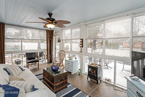 Tiny photo for 3628 Chesterton Drive, Toledo, OH 43615 (MLS # 10002635)