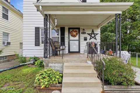 Tiny photo for 5114 Douglas Road, Toledo, OH 43613 (MLS # 10014279)