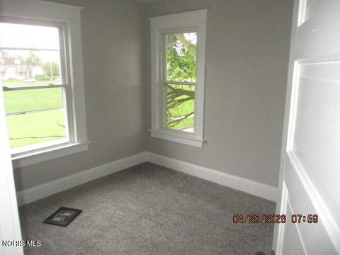 Tiny photo for 2537 Fulton Street, Toledo, OH 43610 (MLS # 10006944)